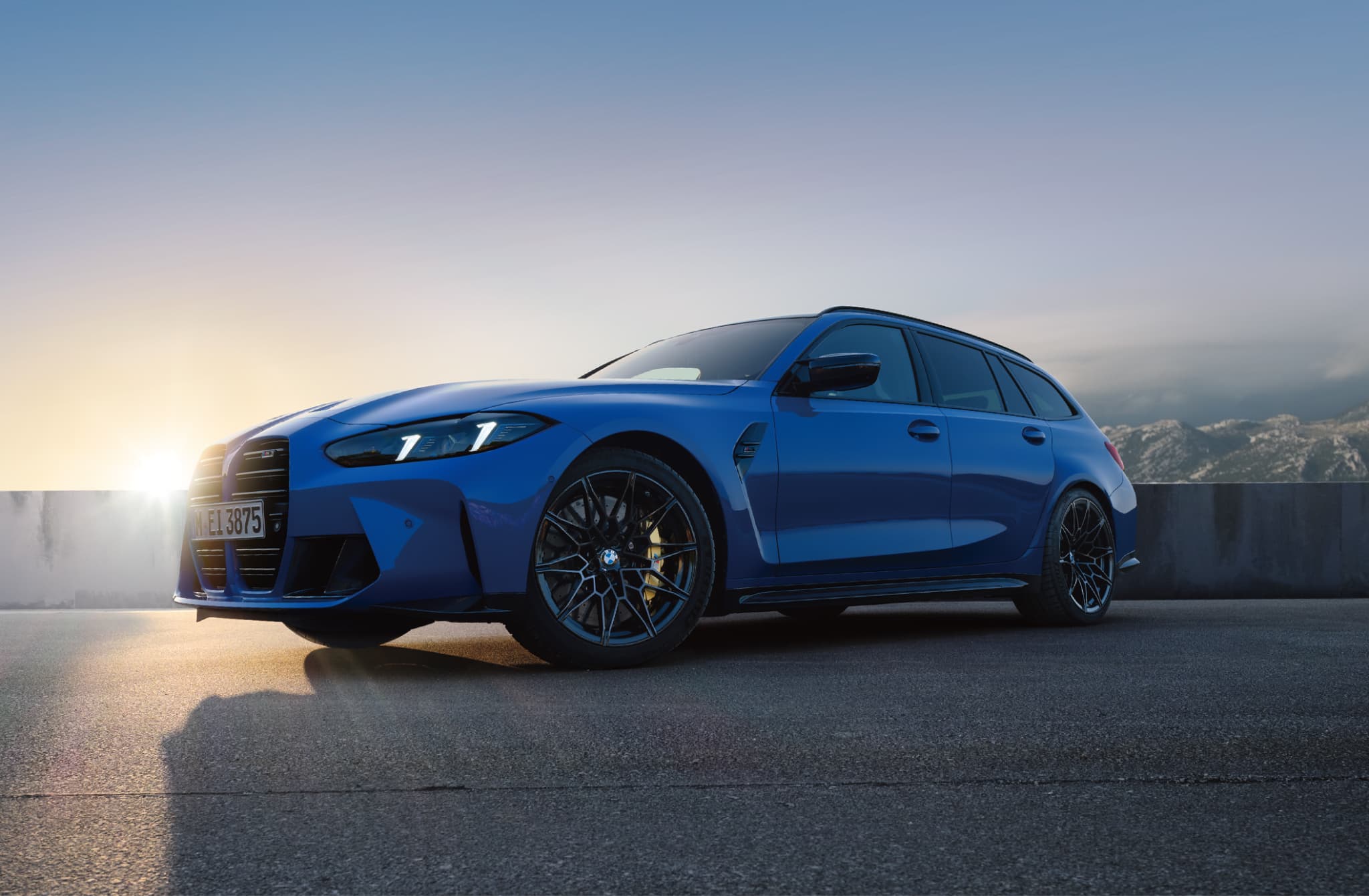 【BMW M3 Touring】トップ・パフォーマーとしての本能だけでなく、オールラウンダーの才能まで手にした究極のマシンがここに。