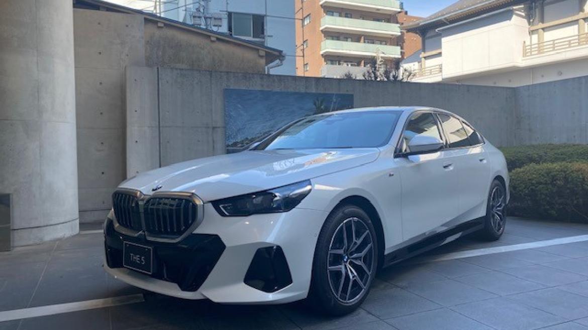 BMW 5シリーズセダン