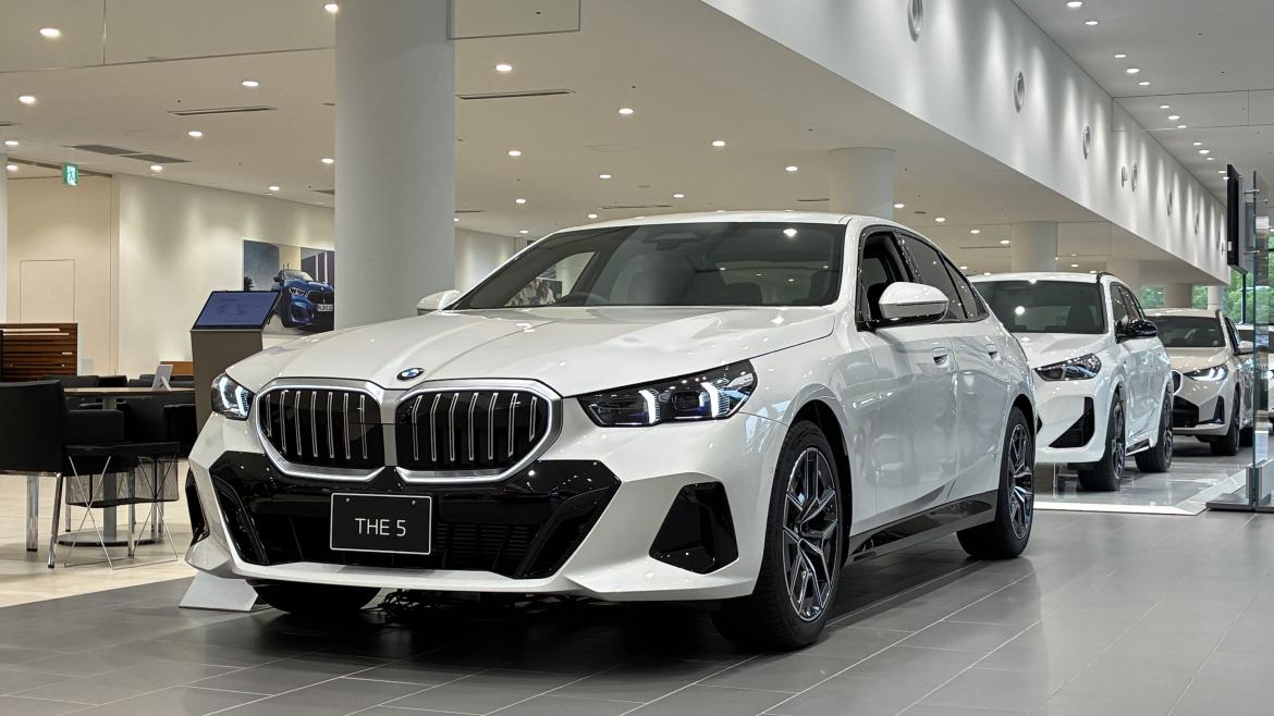 BMW 5シリーズ セダン 
