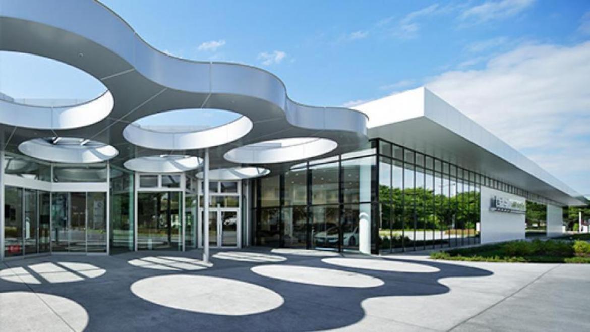 BMW Tokyo Bay